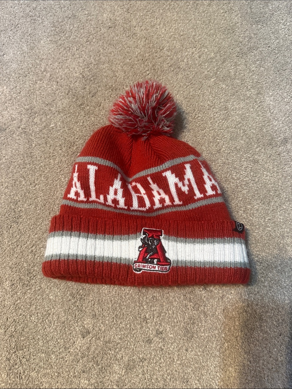 Zephyr Alabama Role Tide Pom Pom Beanie